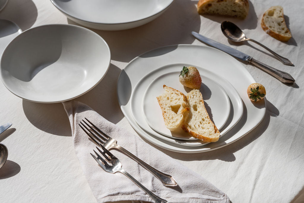 Haand 5 Piece Ripple Dinner Setting, Handmade, Lead-free, glazed white porcelain