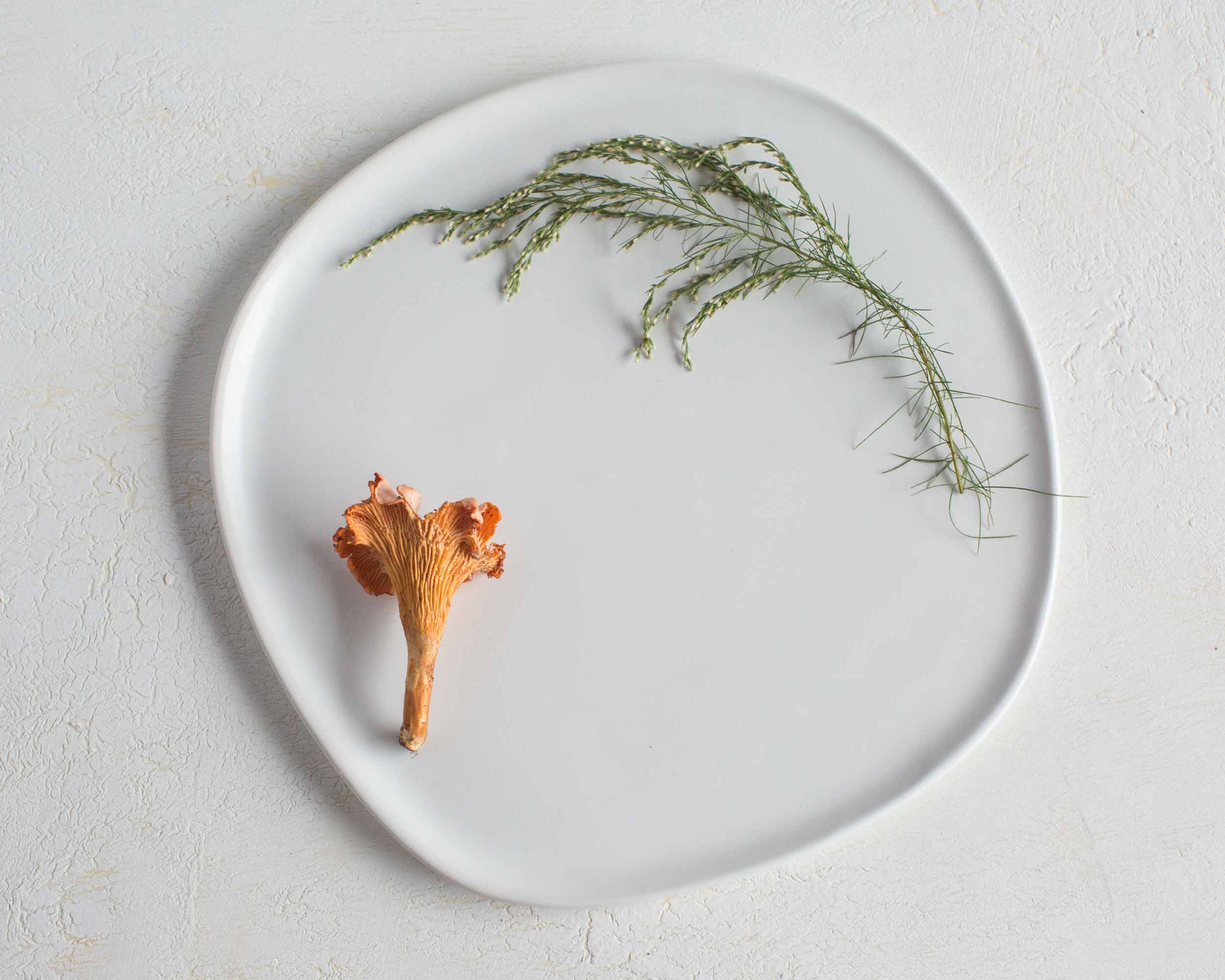 Haand Ripple Dinner Plate, Handmade, Lead-free, glazed white porcelain