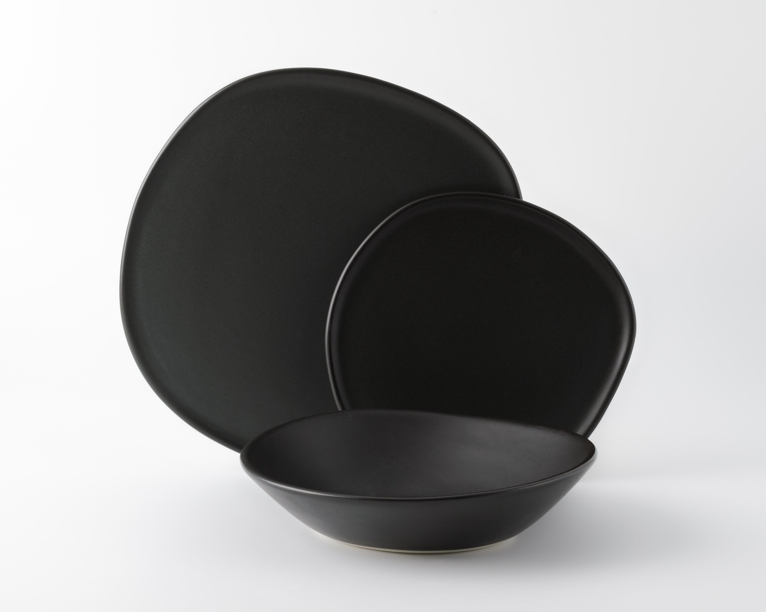 Haand 3 Piece Ripple Dinner Setting, Handmade, Lead-free, glazed white porcelain