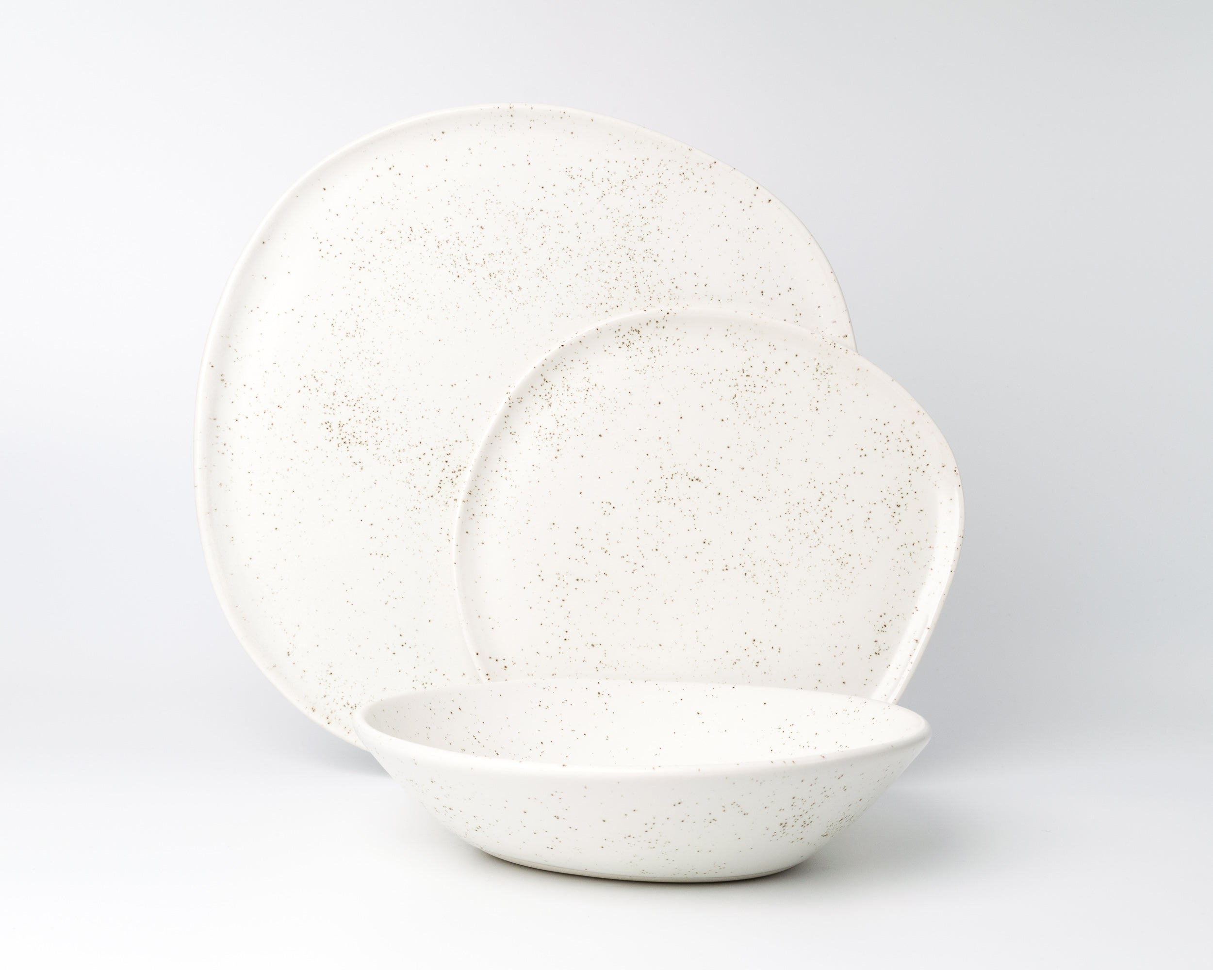 Haand 3 Piece Ripple Dinner Setting, Handmade, Lead-free, glazed white porcelain