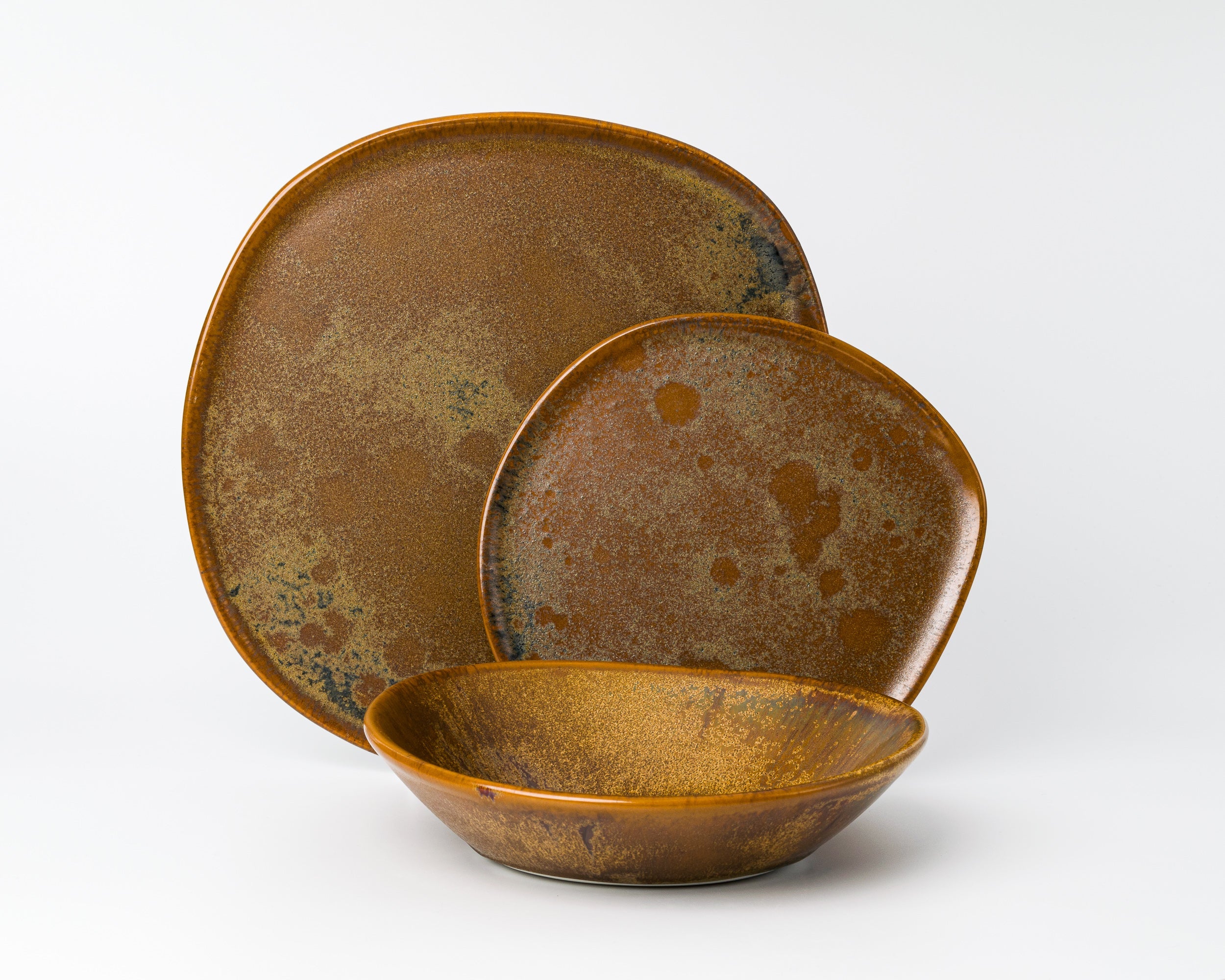 Haand 3 Piece Ripple Dinner Setting, Handmade, Lead-free, glazed white porcelain