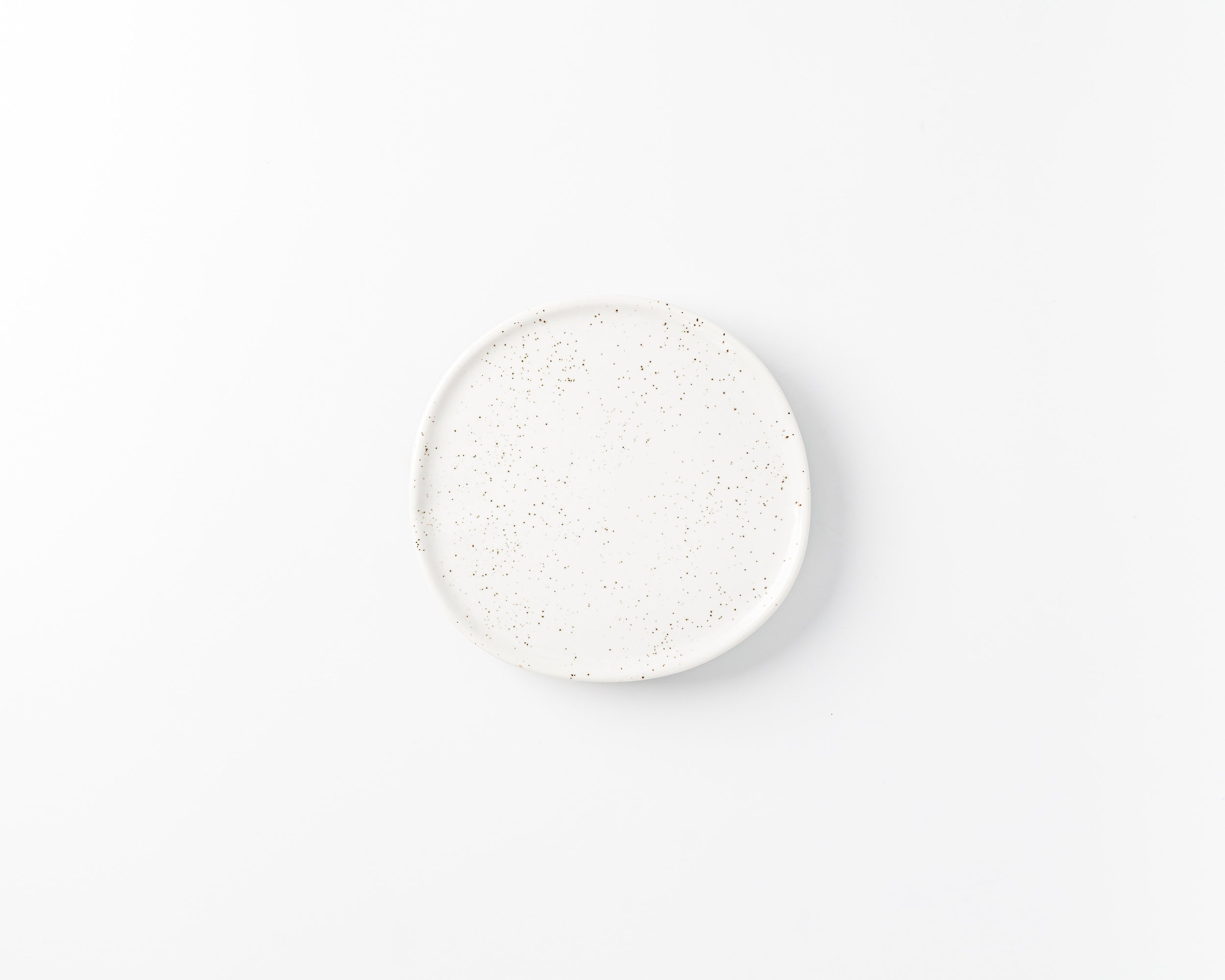 Haand 5 Piece Ripple Dinner Setting, Handmade, Lead-free, glazed white porcelain