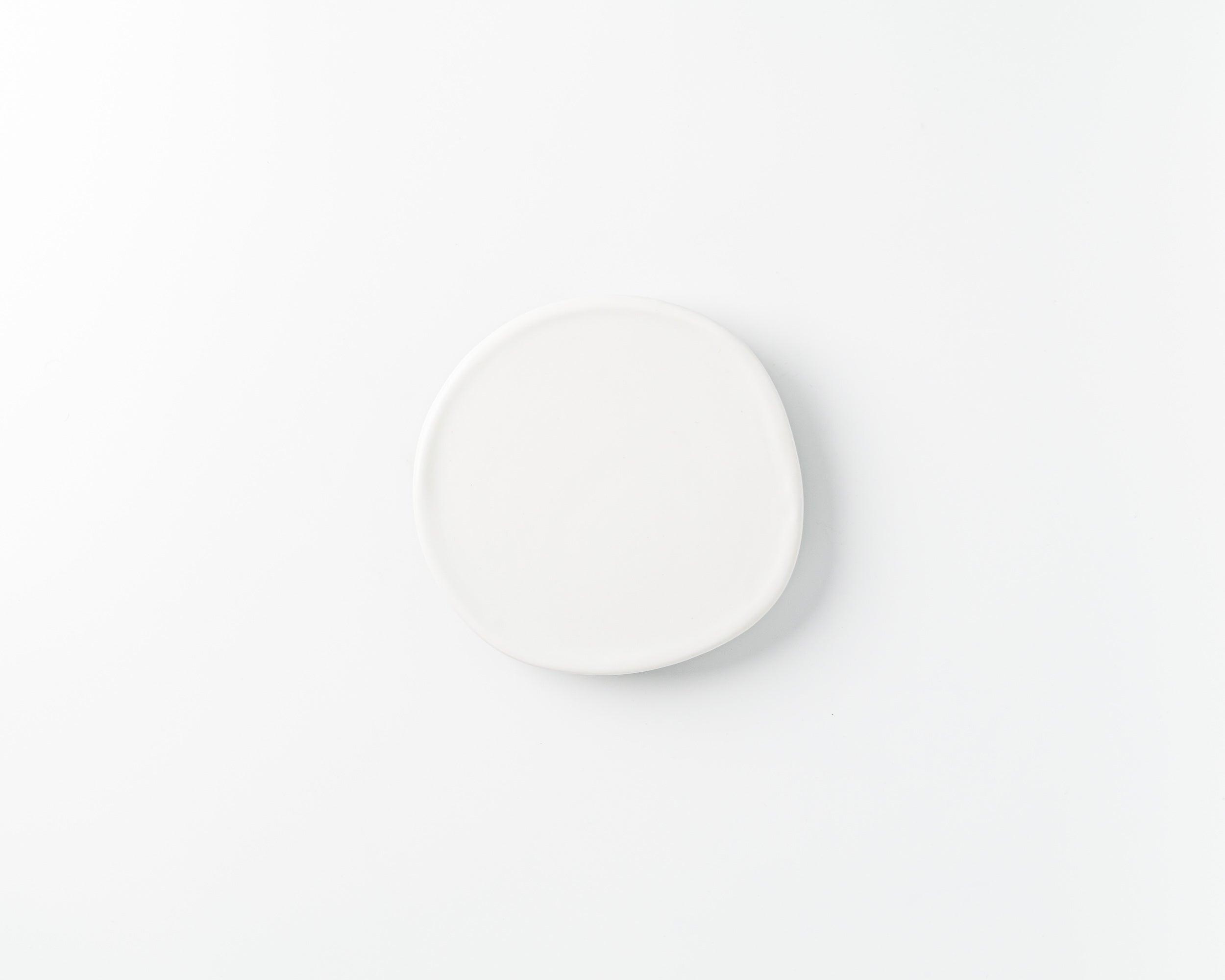 Haand 5 Piece Ripple Dinner Setting, Handmade, Lead-free, glazed white porcelain